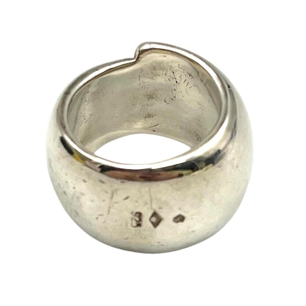CHANEL Vintage Silver Ring - Picture 2 of 6